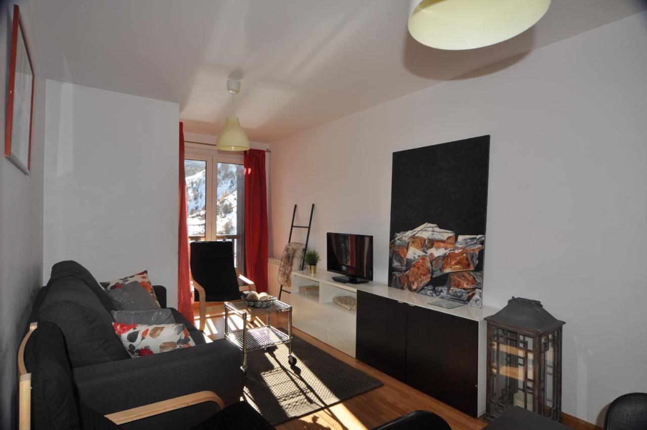 Apartamentos Tirol Formigal Extérieur photo